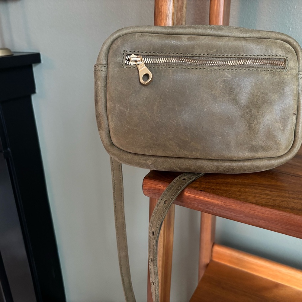 Parker Clay Desta Belt Bag, Green